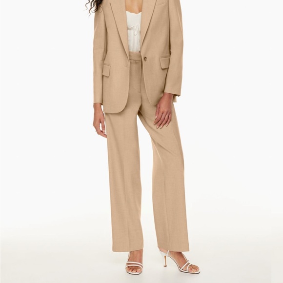 Aritzia Pants - Aritzia Limited Edition Effortless Pant - Size 0